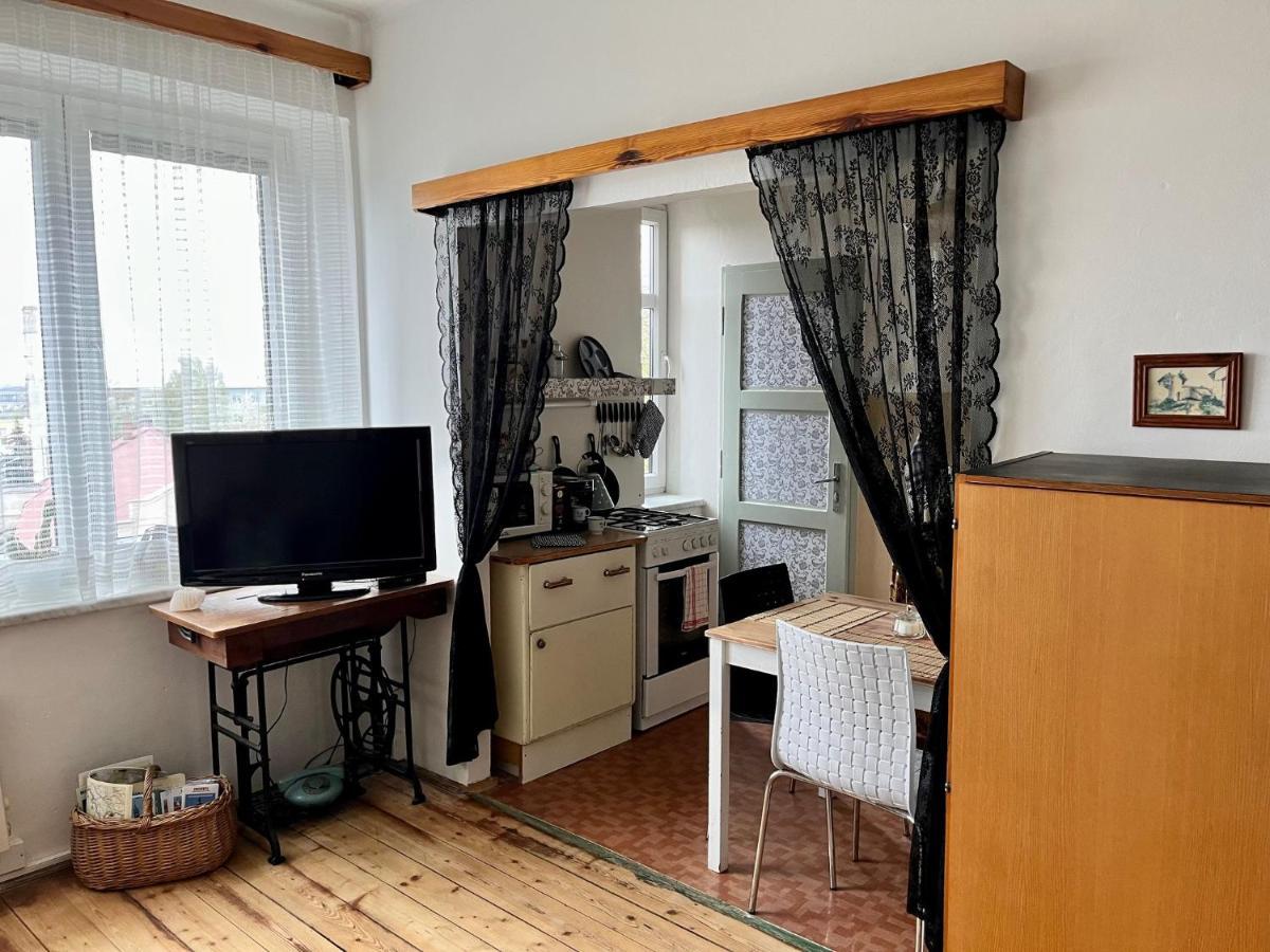 Apartamento Slunny Byt S Krasnym Vyhledem Nové Město nad Metují Exterior foto