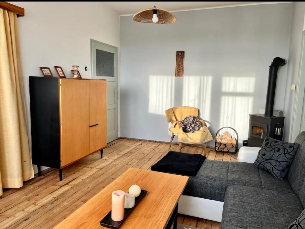 Apartamento Slunny Byt S Krasnym Vyhledem Nové Město nad Metují Exterior foto