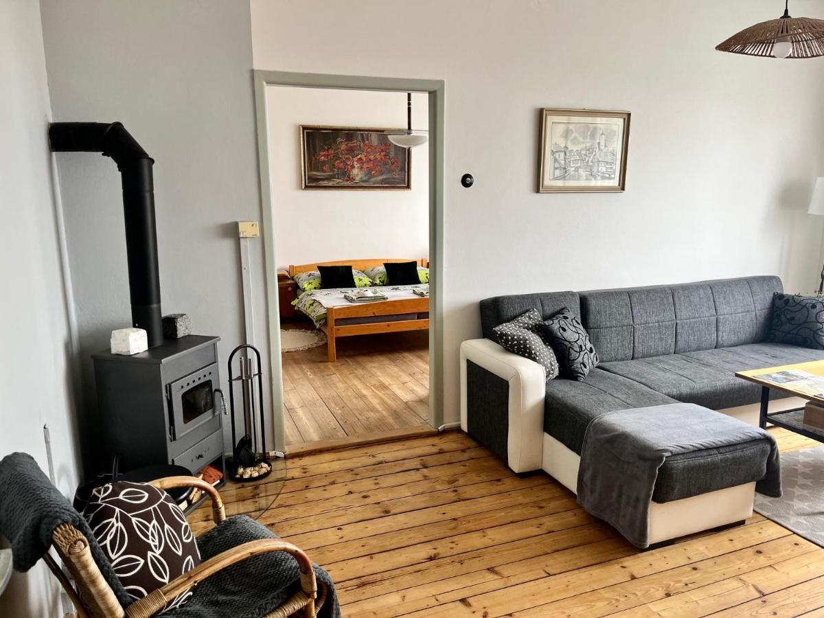 Apartamento Slunny Byt S Krasnym Vyhledem Nové Město nad Metují Exterior foto