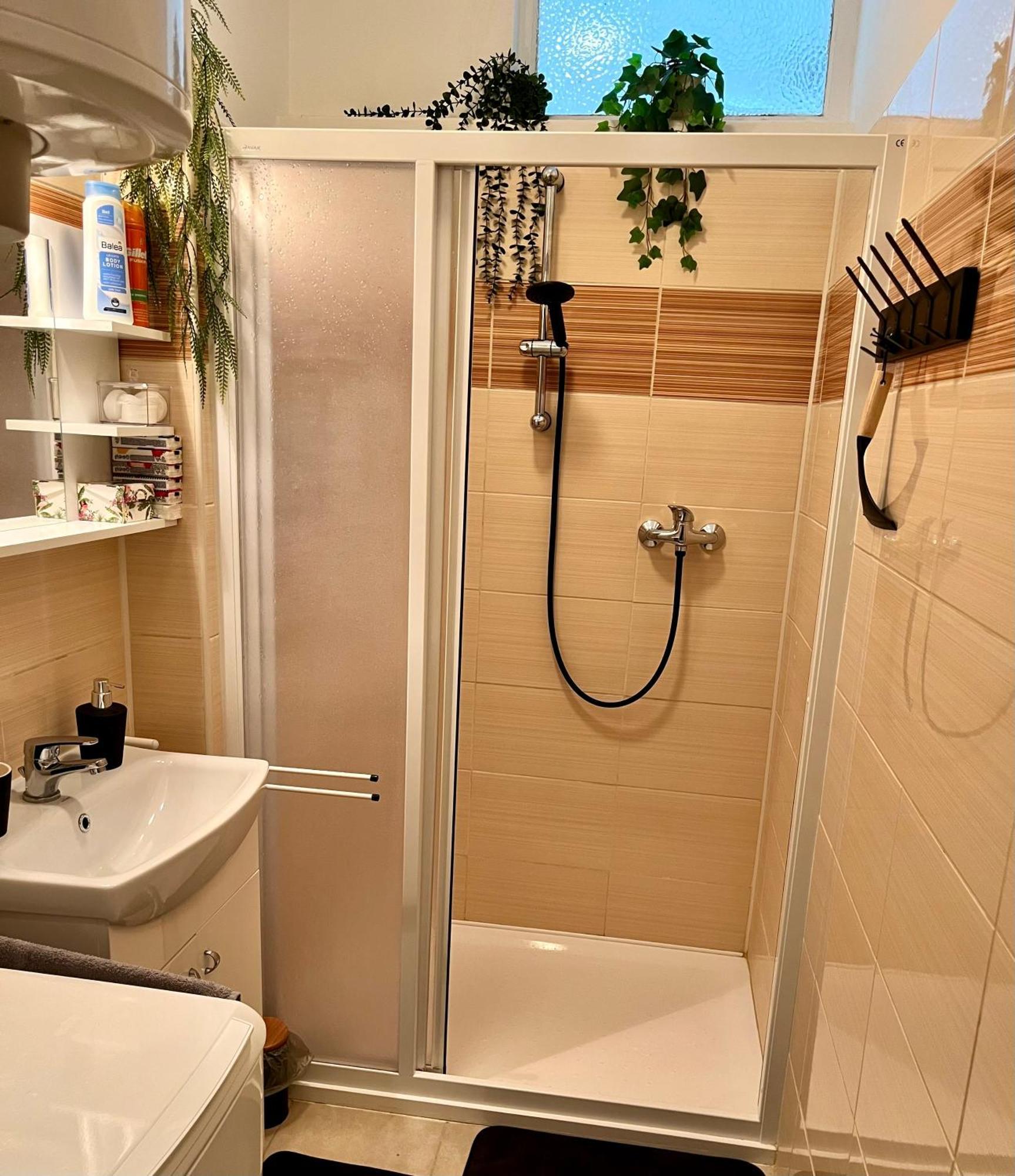 Apartamento Slunny Byt S Krasnym Vyhledem Nové Město nad Metují Exterior foto